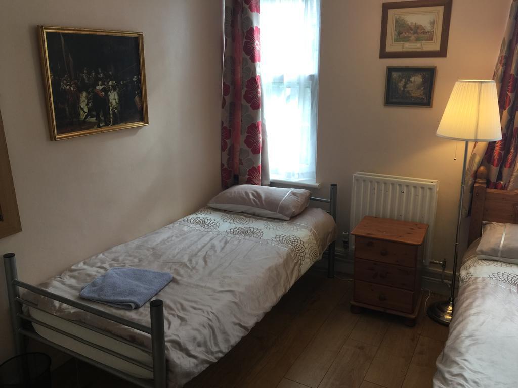 Central Greenwich Guest Rooms Londra Esterno foto