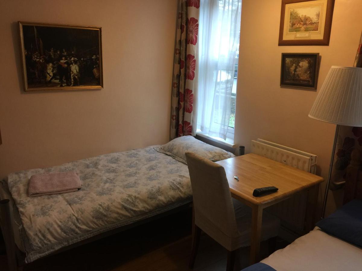 Central Greenwich Guest Rooms Londra Esterno foto